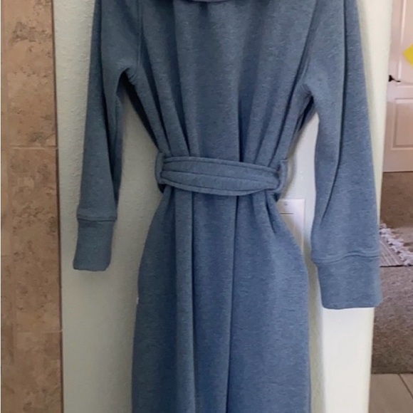 UGG Duffield Fleece Robe - Picture 3 of 3